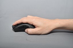 画像ギャラリー No.018のサムネイル画像 / 【PR】乾電池で動くワイヤレスマウス「DeathAdder V2 X HyperSpeed」を試す。長時間使用できてセンサー性能も良好だ