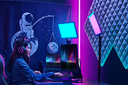 画像ギャラリー No.007のサムネイル画像 / Razer,27インチディスプレイやアナログ入力対応小型キーボード,オーディオミキサーなどを国内発売
