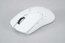 画像ギャラリー No.012のサムネイル画像 / 【PR】重量はたった58g！　「Razer Viper V2 Pro」は超軽量でセンサー性能も優秀なワイヤレスマウスの最高峰だ