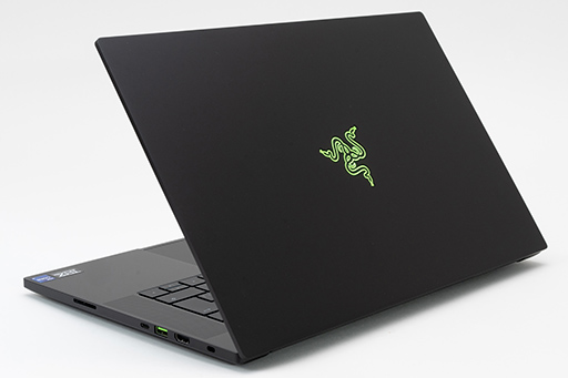 画像ギャラリー No.014のサムネイル画像 / 【PR】RazerのハイエンドノートPC「Razer Blade 15」は,ノートPC最強GPUと4K/144Hz液晶パネルでどんな用途も快適だ