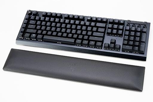 画像ギャラリー No.011のサムネイル画像 / Razer製キーボードのフラッグシップ「BlackWidow V4 Pro」をテスト。価格は高いが基本スペックの充実ぶりに感銘を受ける［レビュー］