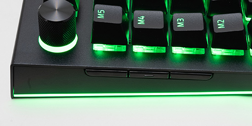 画像ギャラリー No.020のサムネイル画像 / Razer製キーボードのフラッグシップ「BlackWidow V4 Pro」をテスト。価格は高いが基本スペックの充実ぶりに感銘を受ける［レビュー］