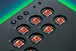 画像ギャラリー No.006のサムネイル画像 / Razer初のレバーレスコントローラ「Kitsune」の予約が始まる。光学式スイッチ採用で薄さ約19.2mmを実現