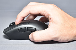 画像ギャラリー No.026のサムネイル画像 / 最強スペックのeスポーツプロ向けマウス「Razer DeathAdder V4 Pro」レビュー。約3万円という高級マウスの価値は？