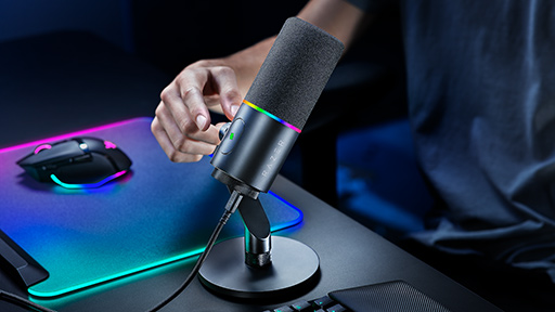 画像ギャラリー No.002のサムネイル画像 / USBとXLR接続両対応の配信者向けマイク「Razer Seiren V3 Pro」が登場。プロ品質の音声を複雑な設定なしで