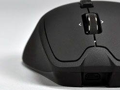 画像ギャラリー No.005のサムネイル画像 / Logitechのワイヤレス&ワイヤード両対応マウス「G700」レビュー。G7の後継作は“ゲーマー向けワイヤレス”の新たな世界を提示するか