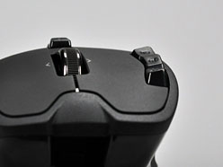 画像ギャラリー No.017のサムネイル画像 / Logitechのワイヤレス&ワイヤード両対応マウス「G700」レビュー。G7の後継作は“ゲーマー向けワイヤレス”の新たな世界を提示するか