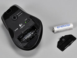 画像ギャラリー No.036のサムネイル画像 / Logitechのワイヤレス&ワイヤード両対応マウス「G700」レビュー。G7の後継作は“ゲーマー向けワイヤレス”の新たな世界を提示するか