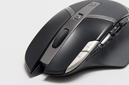 画像ギャラリー No.011のサムネイル画像 / Logicool G初のワイヤレス接続専用マウス「G602」レビュー。ユニークな形状の新モデルは誰に向くのか