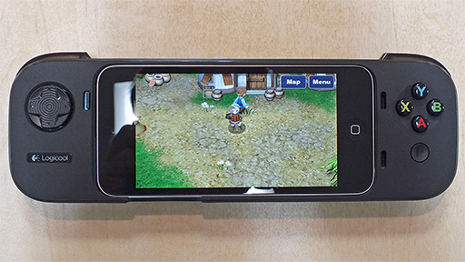 画像ギャラリー No.002のサムネイル画像 / iPhoneでのゲーム体験が大きく変わる? iPhone 5s&5用ゲームパッド「G550」ファーストインプレッション。Apple Storeでは12月13日に先行発売