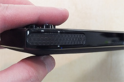 画像ギャラリー No.020のサムネイル画像 / iPhoneでのゲーム体験が大きく変わる? iPhone 5s&5用ゲームパッド「G550」ファーストインプレッション。Apple Storeでは12月13日に先行発売