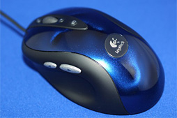 画像ギャラリー No.004のサムネイル画像 / ロジクールのゲーマー向けマウス主力シリーズ最新作「G502」レビュー。伝統に背を向けた新デザインは吉と出るのか？