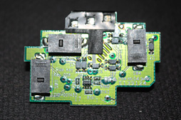 画像ギャラリー No.040のサムネイル画像 / ロジクールのゲーマー向けマウス主力シリーズ最新作「G502」レビュー。伝統に背を向けた新デザインは吉と出るのか？