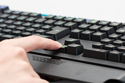 画像ギャラリー No.053のサムネイル画像 / Logicool Gのゲーマー向けキーボード「G910」レビュー。世界初の「Romer-G」キースイッチ搭載モデルが持つ実力はいかに？