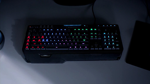 画像ギャラリー No.004のサムネイル画像 / イメージは「未知との遭遇」？ Logitech，アプリから「G910」「G303」などのLEDイルミネーションを制御するSDKを一般公開