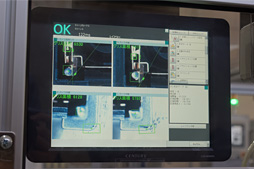 画像ギャラリー No.029のサムネイル画像 / Logicool Gとオムロンによるオリジナルメカニカルキースイッチ「Romer-G」，その製造工程を鳥取でじっくり見てきた