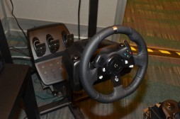 画像ギャラリー No.010のサムネイル画像 / ［E3 2015］Logitech Gの新型ステアリングコントローラ「G29」「G920」がお披露目。デュアルモーター採用ステアリングの操作感を体験してきた