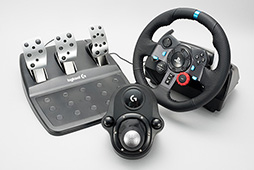 画像ギャラリー No.002のサムネイル画像 / Logicool G「G29」+「Driving Force Shifter」レビュー。新型のステアリングコントローラはPS4時代の定番となるか