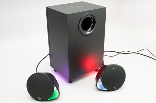 画像ギャラリー No.002のサムネイル画像 / Logicool G初となるスピーカー製品「G560」の国内発売が決定。画面の状況に合わせてLEDが光る2.1chモデル