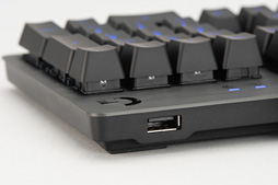 画像ギャラリー No.032のサムネイル画像 / 「G512」レビュー。赤軸風スイッチ「Romer-G Linear」のポテンシャルをLogicool Gのゲーマー向けキーボード最新作で探る