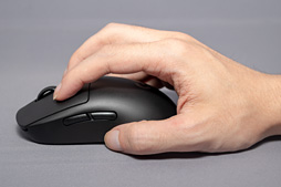 画像ギャラリー No.029のサムネイル画像 / Logicool G「PRO Wireless」「PRO HERO」レビュー。重量約80gのワイヤレスと約83gのワイヤードは軽量マウスの最適解か?