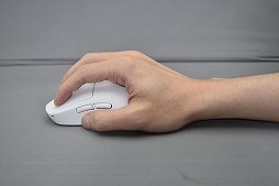 画像ギャラリー No.011のサムネイル画像 / 軽く,使いやすく,文句ナシの仕上がり。ワイヤレスマウス「PRO X SUPERLIGHT」レビュー