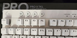 画像ギャラリー No.012のサムネイル画像 / ロジクールから，eスポーツ向けのワイヤレスマウス「PRO X SUPERLIGHT 2」とワイヤレス10キーレスキーボードが10月13日発売
