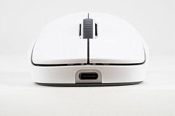 画像ギャラリー No.008のサムネイル画像 / ［レビュー］人気ワイヤレスマウスの後継機「PRO X SUPERLIGHT 2」がついに登場。新スイッチで操作感が向上し，名機がさらに進化