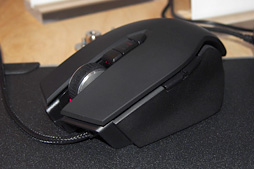 画像ギャラリー No.006のサムネイル画像 / ［COMPUTEX］Corsairブースに展示されていた光学センサー搭載マウスがけっこういい感じ