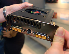 画像ギャラリー No.008のサムネイル画像 / ［COMPUTEX 2008＃16］ASUS，ゲームとビデオの画質を向上させる「Splendid HD」チップ搭載のグラフィックスカードを発売へ