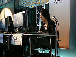 画像ギャラリー No.005のサムネイル画像 / ［TGS 2008＃077］「サドンアタック」のイベントではトッププレイヤーのエキシビションマッチが開催