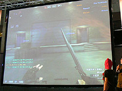 画像ギャラリー No.007のサムネイル画像 / ［TGS 2008＃077］「サドンアタック」のイベントではトッププレイヤーのエキシビションマッチが開催