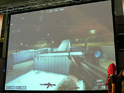 画像ギャラリー No.008のサムネイル画像 / ［TGS 2008＃077］「サドンアタック」のイベントではトッププレイヤーのエキシビションマッチが開催