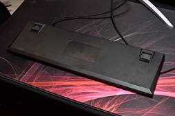 画像ギャラリー No.017のサムネイル画像 / ［COMPUTEX］HyperXが「PS4向け外付けSSD」と「Switch向けmicroSD」でゲーム機市場へさらに注力
