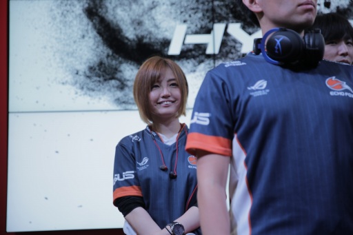 画像ギャラリー No.006のサムネイル画像 / HyperX，TGS 2018でSwitch向けインイヤーヘッドセットおよびmicroSDカードを発表