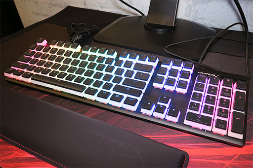画像ギャラリー No.002のサムネイル画像 / HyperX初の独自キースイッチ採用キーボード「Alloy Origins」をチェック。7.1chサラウンド再生対応のヘッドセットも登場