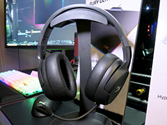 HyperX，Qi充電機能付きのヘッドセットやスマートフォン用グリップをCES 2020で発表。実機を写真でチェックしてみよう