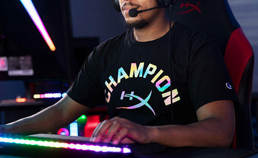 画像ギャラリー No.002のサムネイル画像 / HyperX,アパレルブランド「Champion」とコラボしたTシャツやパーカーなどを発表