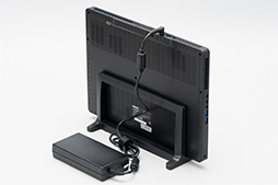 画像ギャラリー No.016のサムネイル画像 / 幅約22mmの超薄型ゲームPC「NEXTGEAR-SLIM」レビュー前編。ゲームがどれくらい快適に動くか確認してみた