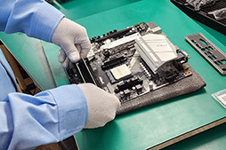 画像ギャラリー No.028のサムネイル画像 / 「手の届きやすいゲームPC」を実現する新ゲームPC「NEXTGEAR」の製造現場を訪ねる。安くても高い品質を実現する秘密とは？【PR】