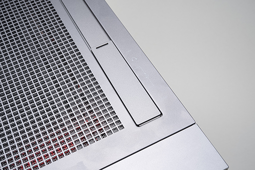 画像ギャラリー No.009のサムネイル画像 / 新型ケース採用で装いも新たに。「G TUNE」のRyzen 7 9700X＆RTX 5070 Ti搭載モデルは，最新世代のゲームを快適に楽しめるPCだ【PR】