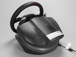 画像ギャラリー No.012のサムネイル画像 / 6万円超級のGT5公認ステアリングコントローラ「T500 RS」レビュー。価格に見合った操作感は間違いなく得られる