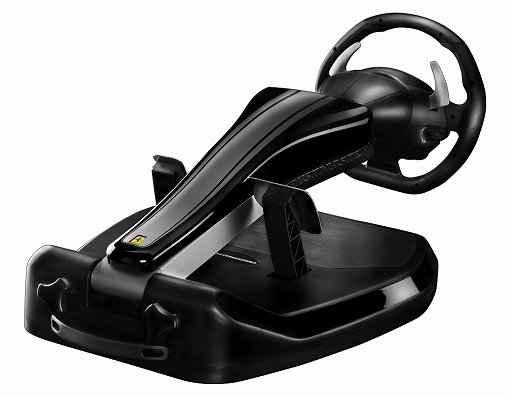 画像ギャラリー No.005のサムネイル画像 / ステアリングホイールとペダルユニットが一体になったThrustmaster製Xbox 360用コントローラが9月27日に発売