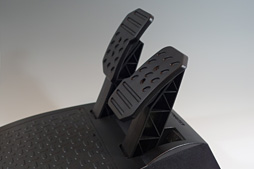 画像ギャラリー No.038のサムネイル画像 / 「T150 Force Feedback」レビュー。貴重な「ミドルクラス価格帯のステアリングコントローラ」は，デキが非常によかった