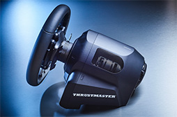 画像ギャラリー No.006のサムネイル画像 / ［E3 2017］Thrustmaster，「グランツーリスモSPORT」専用の振動機能を備えたステアリングコントローラ「T-GT」をゲームと同時発売