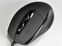 画像ギャラリー No.003のサムネイル画像 / SCEのライセンスを得たPS3用マウスはどれだけ使えるのか。HORIの「タクティカルアサルトコマンダー3」を試す