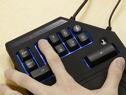 画像ギャラリー No.015のサムネイル画像 / SCEのライセンスを得たPS3用マウスはどれだけ使えるのか。HORIの「タクティカルアサルトコマンダー3」を試す