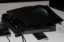 画像ギャラリー No.004のサムネイル画像 / ［TGS 2008＃036］PS3用のFPS向けコントローラ「FragFX」に新型登場，来年にはPC用も