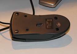 画像ギャラリー No.007のサムネイル画像 / ［TGS 2008＃036］PS3用のFPS向けコントローラ「FragFX」に新型登場，来年にはPC用も