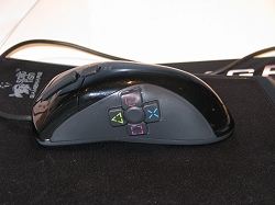 画像ギャラリー No.009のサムネイル画像 / ［TGS 2008＃036］PS3用のFPS向けコントローラ「FragFX」に新型登場，来年にはPC用も